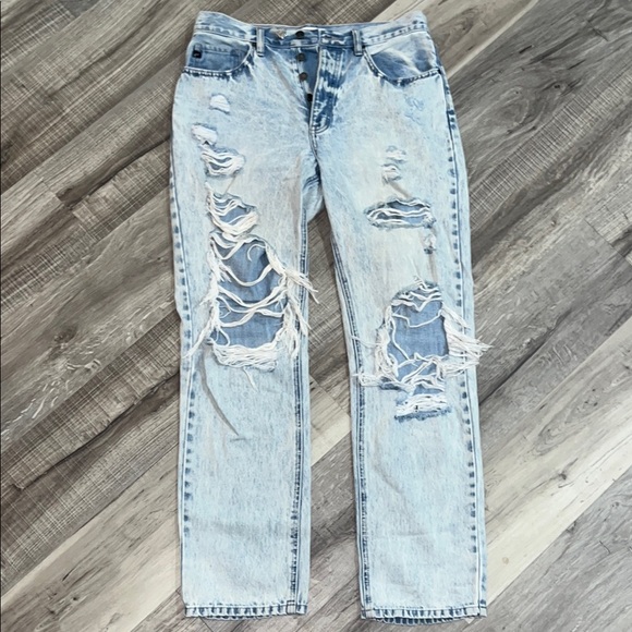 Distressed Jeans - Picture 3 of 9